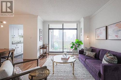 1201 - 86 Gloucester Street, Toronto (Church-Yonge Corridor), ON - Indoor Photo Showing Living Room