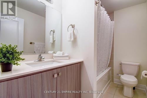 33 Junior Road, Brampton, ON - Indoor Photo Showing Bathroom