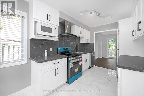 510 Taylor Crescent, Burlington (Shoreacres), ON - Indoor Photo Showing Kitchen