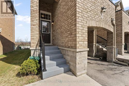 80 Magdalene Crescent, Brampton (Heart Lake East), ON - Outdoor