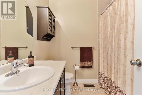 27 Piggott Mews, Toronto (Weston), ON - Indoor Photo Showing Bathroom