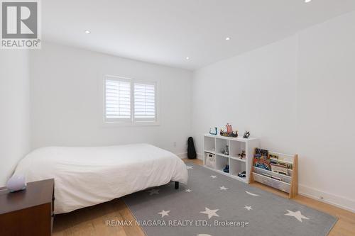 37 - 88 Lakeport Road, St. Catharines, ON - Indoor Photo Showing Bedroom