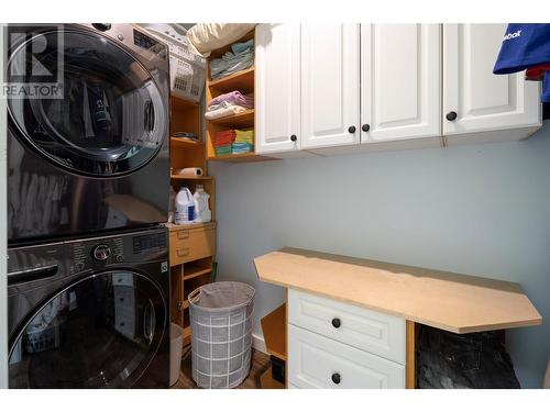 6984 Highway 6, Coldstream, BC - Indoor Photo Showing Laundry Room