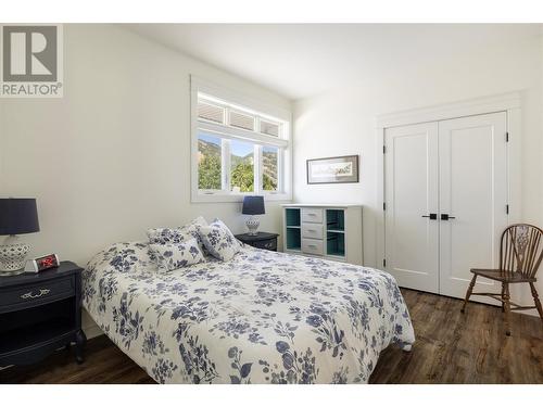 6984 Highway 6, Coldstream, BC - Indoor Photo Showing Bedroom