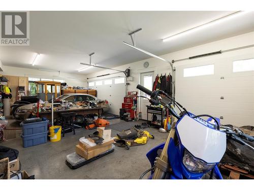 6984 Highway 6, Coldstream, BC - Indoor Photo Showing Garage