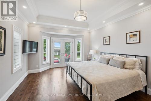 10 Helen Crescent, Kawartha Lakes, ON - Indoor Photo Showing Bedroom