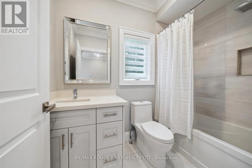 10 Helen Crescent, Kawartha Lakes, ON - Indoor Photo Showing Bathroom