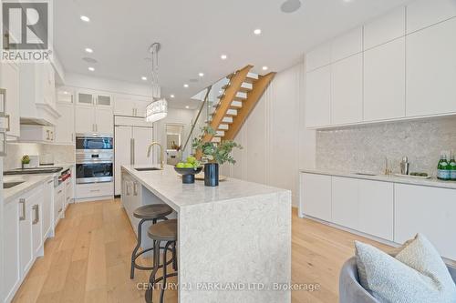 44 Waverley Road, Toronto (The Beaches), ON - Indoor Photo Showing Kitchen With Upgraded Kitchen