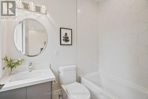 44 Waverley Road, Toronto (The Beaches), ON - Indoor Photo Showing Bathroom