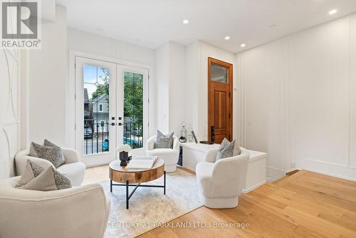 44 Waverley Road, Toronto (The Beaches), ON - Indoor Photo Showing Living Room