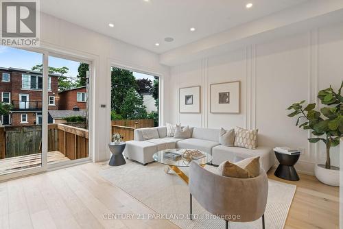 44 Waverley Road, Toronto (The Beaches), ON - Indoor Photo Showing Living Room