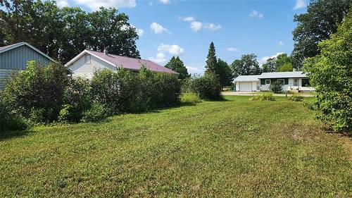 22 Franklin St, Roseau River, MB 