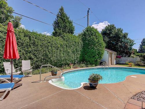 Piscine - 560 Rue Duquesne, Saint-Bruno-De-Montarville, QC - Outdoor With In Ground Pool With Backyard