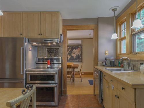 Cuisine - 592 Place De Consol, Shawinigan, QC - Indoor Photo Showing Kitchen