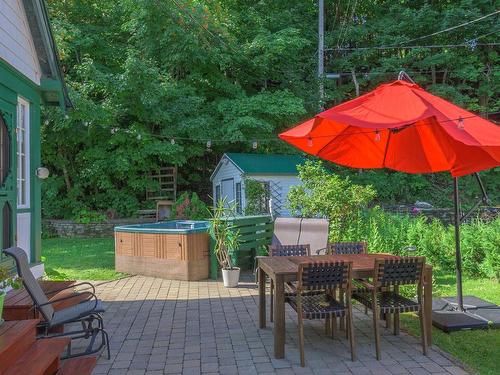 Cour - 592 Place De Consol, Shawinigan, QC - Outdoor With Deck Patio Veranda With Backyard