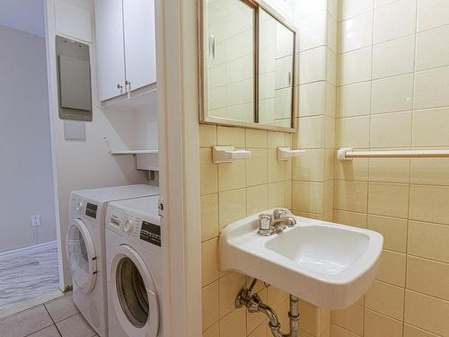 Salle de bains - 3-76 Rue Reid, Saint-Lambert, QC - Indoor Photo Showing Laundry Room