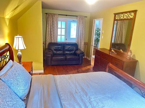 Master bedroom - 1355 Rue Trudel, Mont-Tremblant, QC - Indoor Photo Showing Bedroom