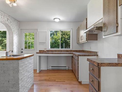 Cuisine - 349  - 353 Rue Maisonneuve, Saint-Jean-Sur-Richelieu, QC - Indoor Photo Showing Kitchen