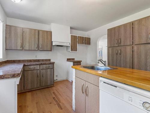 Cuisine - 349  - 353 Rue Maisonneuve, Saint-Jean-Sur-Richelieu, QC - Indoor Photo Showing Kitchen