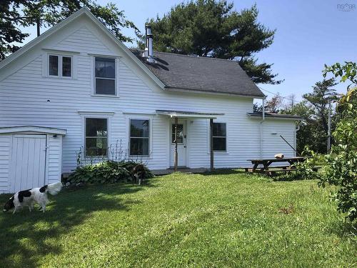 35 Parkers Loop, Moser River, NS 