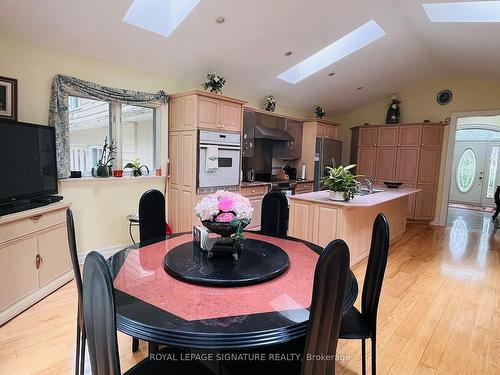 244 Isabella Ave, Mississauga, ON - Indoor Photo Showing Dining Room