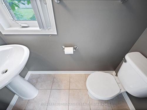 9-3025 Destination Dr, Mississauga, ON - Indoor Photo Showing Bathroom