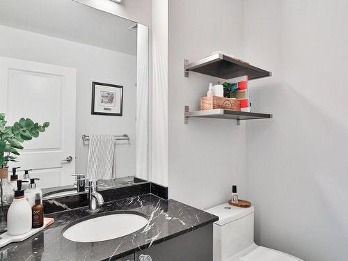 405-35 Fontenay Crt, Toronto, ON - Indoor Photo Showing Bathroom