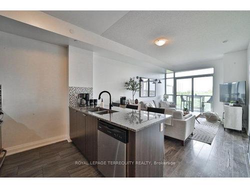 405-35 Fontenay Crt, Toronto, ON - Indoor Photo Showing Kitchen With Double Sink