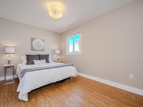 4867 Rathkeale Rd, Mississauga, ON - Indoor Photo Showing Bedroom