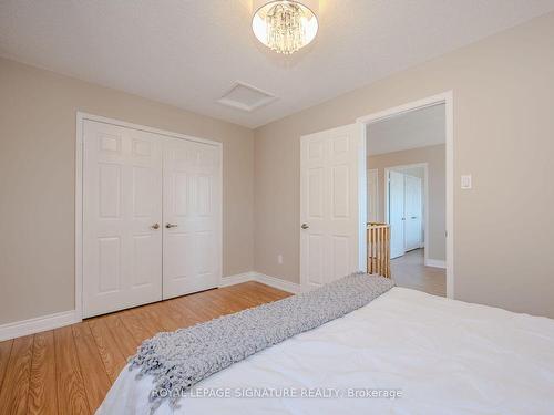 4867 Rathkeale Rd, Mississauga, ON - Indoor Photo Showing Bedroom