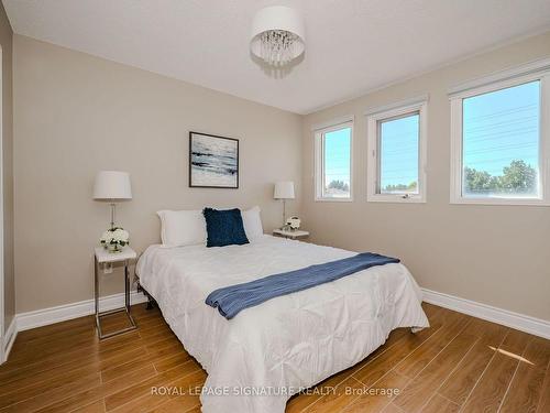 4867 Rathkeale Rd, Mississauga, ON - Indoor Photo Showing Bedroom