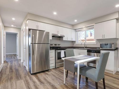 Upper-1506 Queens Blvd, Kitchener, ON - Indoor Photo Showing Kitchen With Stainless Steel Kitchen