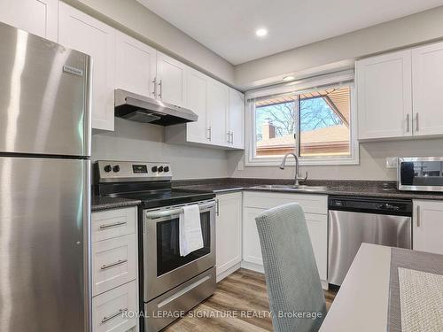 Upper-1506 Queens Blvd, Kitchener, ON - Indoor Photo Showing Kitchen With Stainless Steel Kitchen