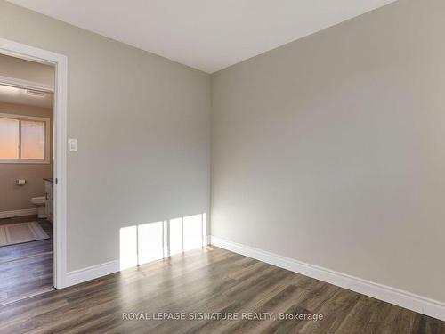 Upper-1506 Queens Blvd, Kitchener, ON - Indoor Photo Showing Other Room