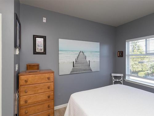 204-1959 Polo Park Crt, Central Saanich, BC - Indoor Photo Showing Bedroom