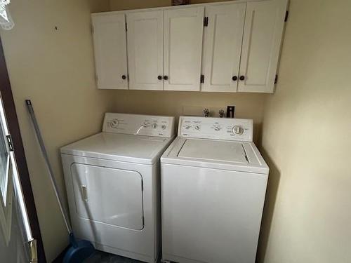 6052 Hwy 11/71, Emo, ON - Indoor Photo Showing Laundry Room