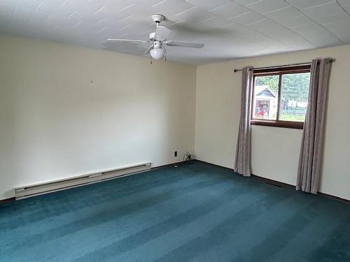 6052 Hwy 11/71, Emo, ON - Indoor Photo Showing Other Room