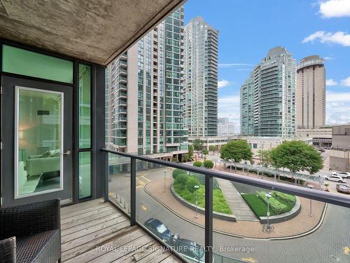 404-18 Harbour St, Toronto, ON - Outdoor