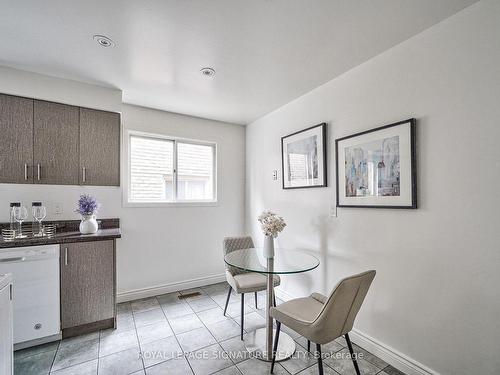 4160 Beacon Lane, Mississauga, ON - Indoor Photo Showing Dining Room