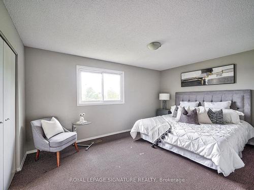 4160 Beacon Lane, Mississauga, ON - Indoor Photo Showing Bedroom