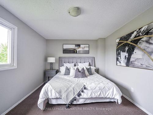 4160 Beacon Lane, Mississauga, ON - Indoor Photo Showing Bedroom