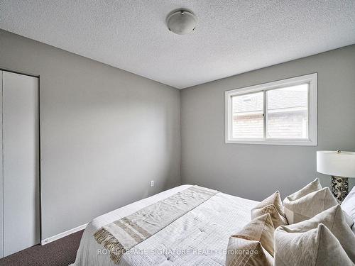 4160 Beacon Lane, Mississauga, ON - Indoor Photo Showing Bedroom