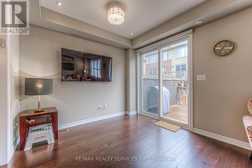 380 Threshing Mill Boulevard, Oakville, ON - Indoor Photo Showing Other Room