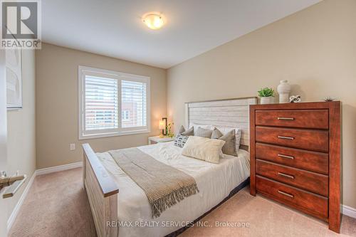 380 Threshing Mill Boulevard, Oakville, ON - Indoor Photo Showing Bedroom