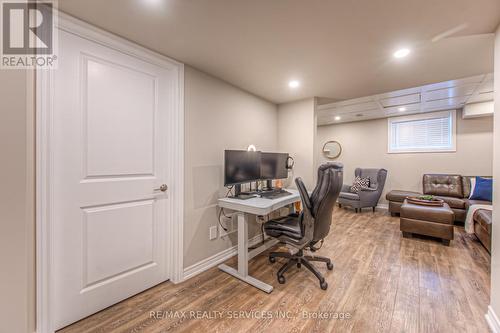 380 Threshing Mill Boulevard, Oakville, ON - Indoor Photo Showing Other Room