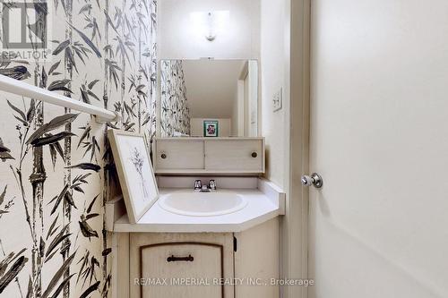 73 Thimble Berry Way, Toronto (Hillcrest Village), ON - Indoor Photo Showing Bathroom