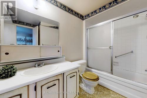 73 Thimble Berry Way, Toronto (Hillcrest Village), ON - Indoor Photo Showing Bathroom