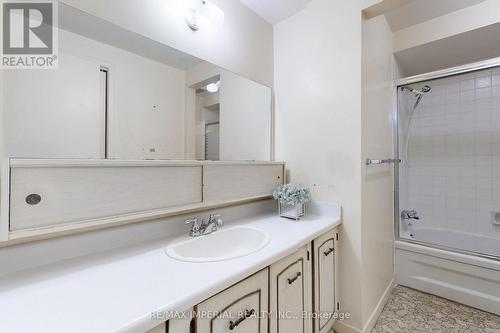 73 Thimble Berry Way, Toronto (Hillcrest Village), ON - Indoor Photo Showing Bathroom