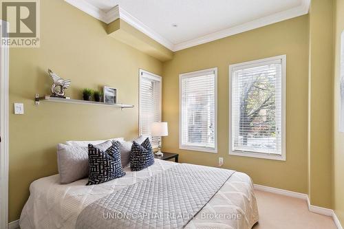 232 Boston Avenue, Toronto (South Riverdale), ON - Indoor Photo Showing Bedroom