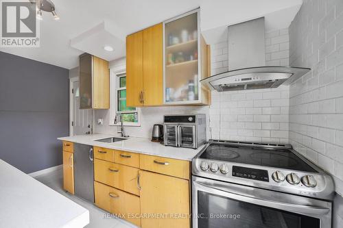 193 Celina Street, Oshawa (Central), ON - Indoor Photo Showing Kitchen